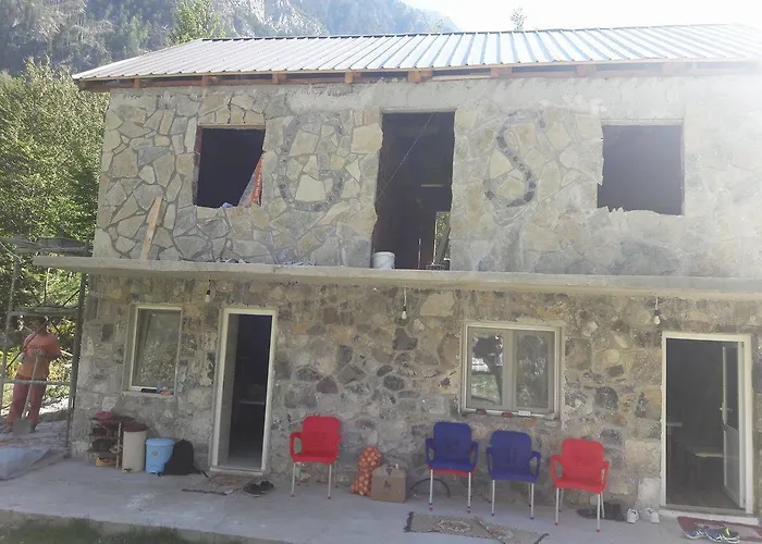 Arben Selimaj Affittacamere *